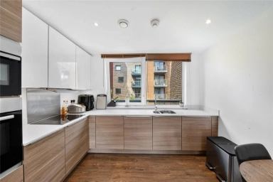 Whiting Way, Rotherhithe - SE16 view 4