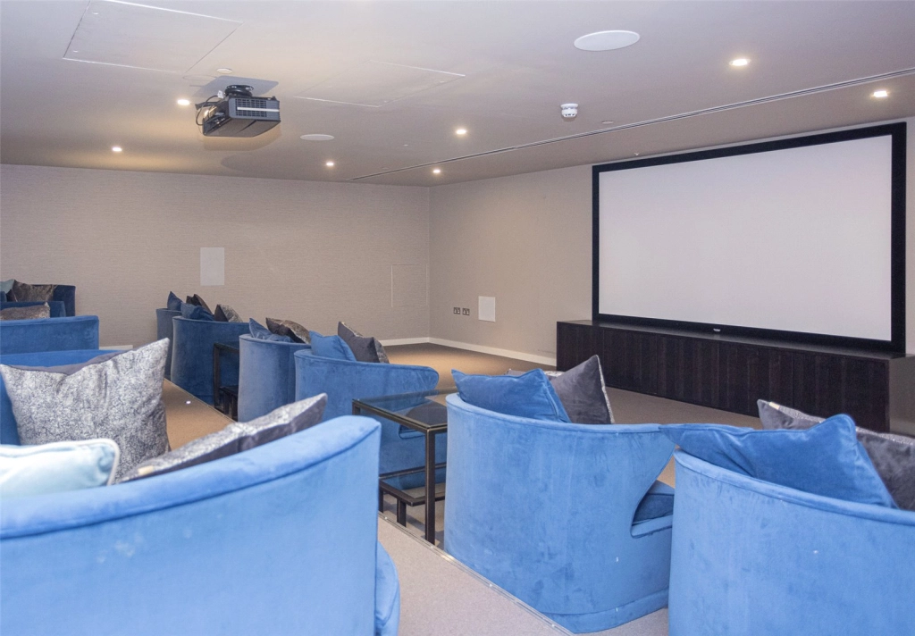 2 bedrooms apartments/flats for sale in Royal Mint Street, London - E1 view 8