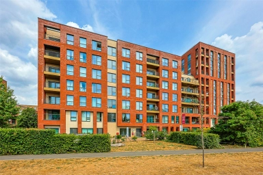 Thonrey Close, Colindale Gardens, Colindale - NW9 view 1