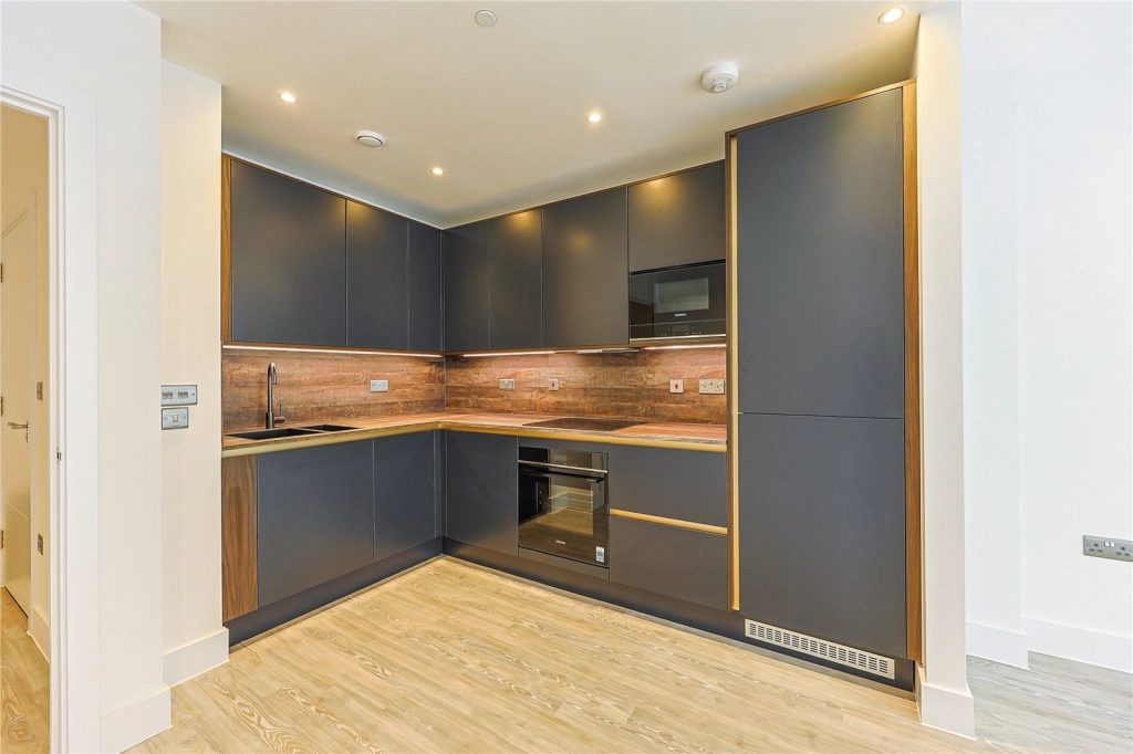 1 bedroom apartments/flats for sale in Sanday Drive, Colindale Gardens, Colindale - NW9 view 15