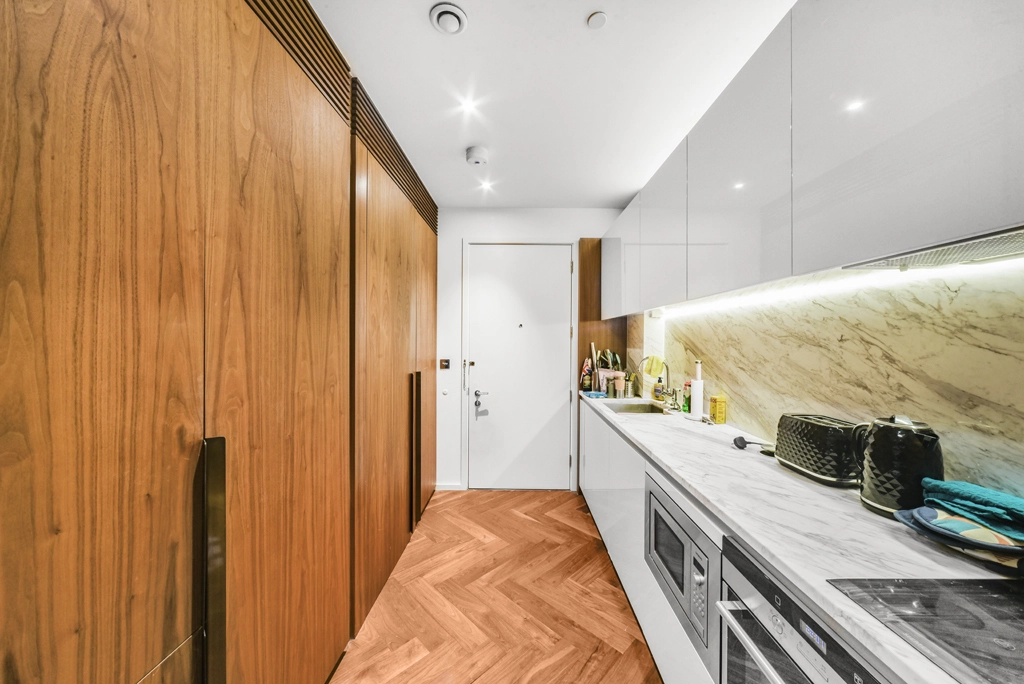 Studio apartments/flats for sale in New Union Square, Nine Elms - SW11 view 4