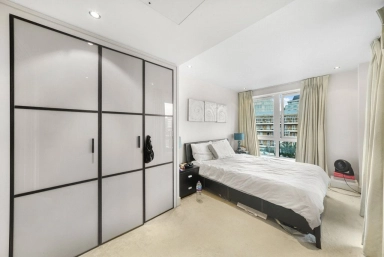 Park Street, Imperial Wharf - SW6 view 4