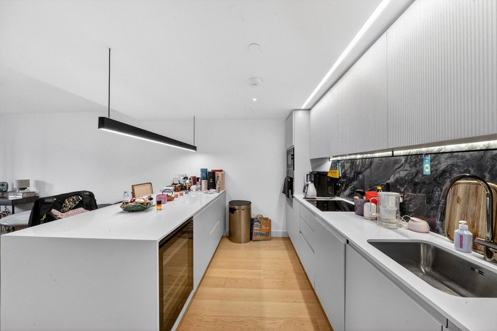 2 bedrooms apartments/flats for sale in Fountain Park Way, White City - W12 view 10