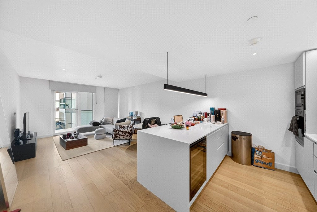 2 bedrooms apartments/flats for sale in Fountain Park Way, White City - W12 view 3