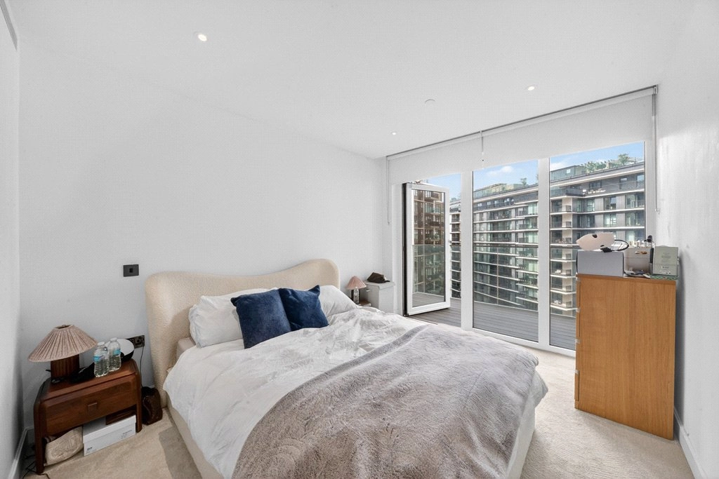 2 bedrooms apartments/flats for sale in Fountain Park Way, White City - W12 view 4