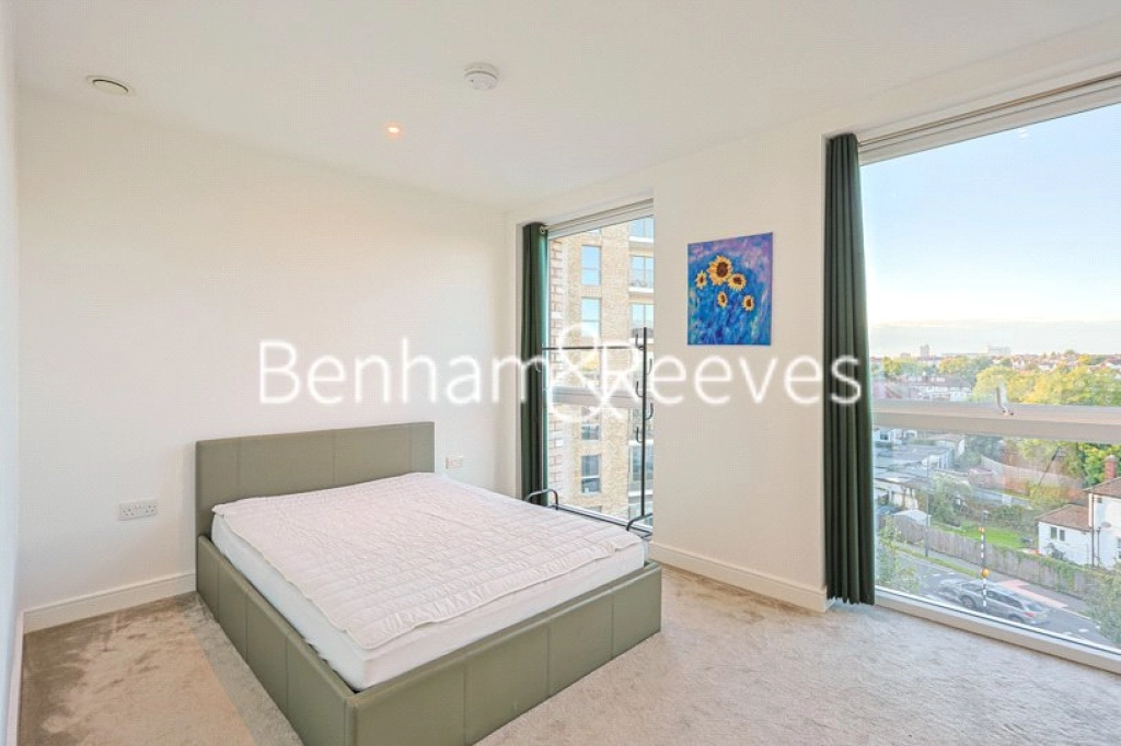 2 bedrooms apartments/flats for sale in Beresford Avenue, Wembley - HA0 view 4