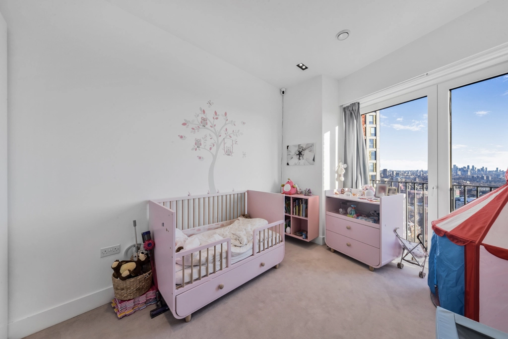 3 bedrooms apartments/flats for sale in Exchange Gardens, Vauxhall - SW8 view 13