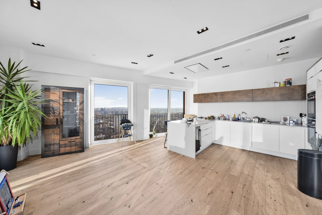 3 bedrooms apartments/flats for sale in Exchange Gardens, Vauxhall - SW8 view 3