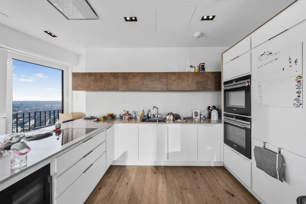 3 bedrooms apartments/flats for sale in Exchange Gardens, Vauxhall - SW8 view 4