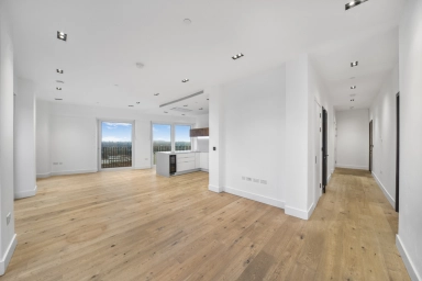 Exchange Gardens, Vauxhall - SW8 view 9