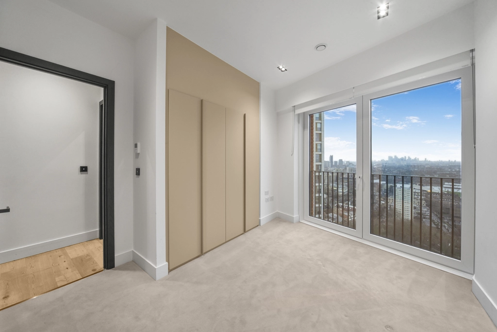 3 bedrooms apartments/flats for sale in Exchange Gardens, Vauxhall - SW8 view 11