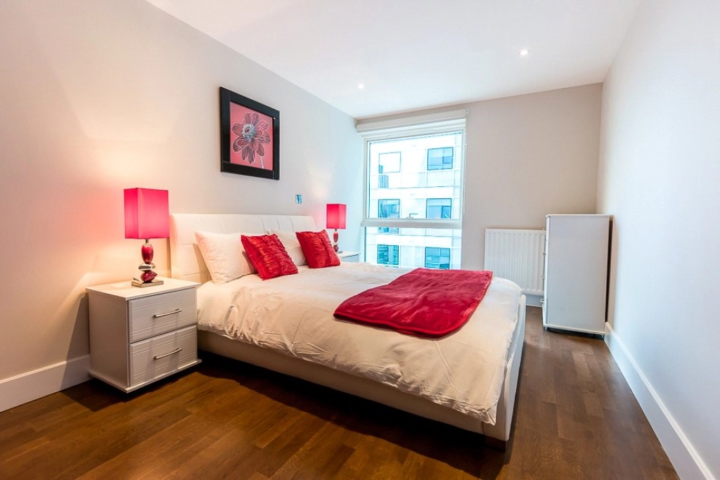 1 bedroom apartments/flats for sale in Whitechapel High Street, Aldgate - E1 view 5