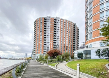 Fairmont Avenue, Blackwall - E14 view 1