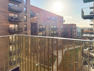 Ron Leighton Way, East Ham - E6 view 15