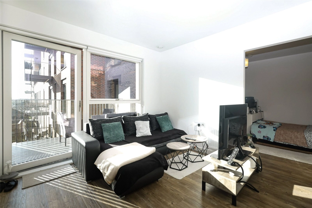 Studio apartments/flats for sale in Ron Leighton Way, East Ham - E6 view 2