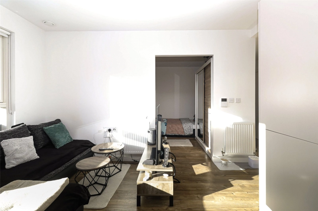 Studio apartments/flats for sale in Ron Leighton Way, East Ham - E6 view 9