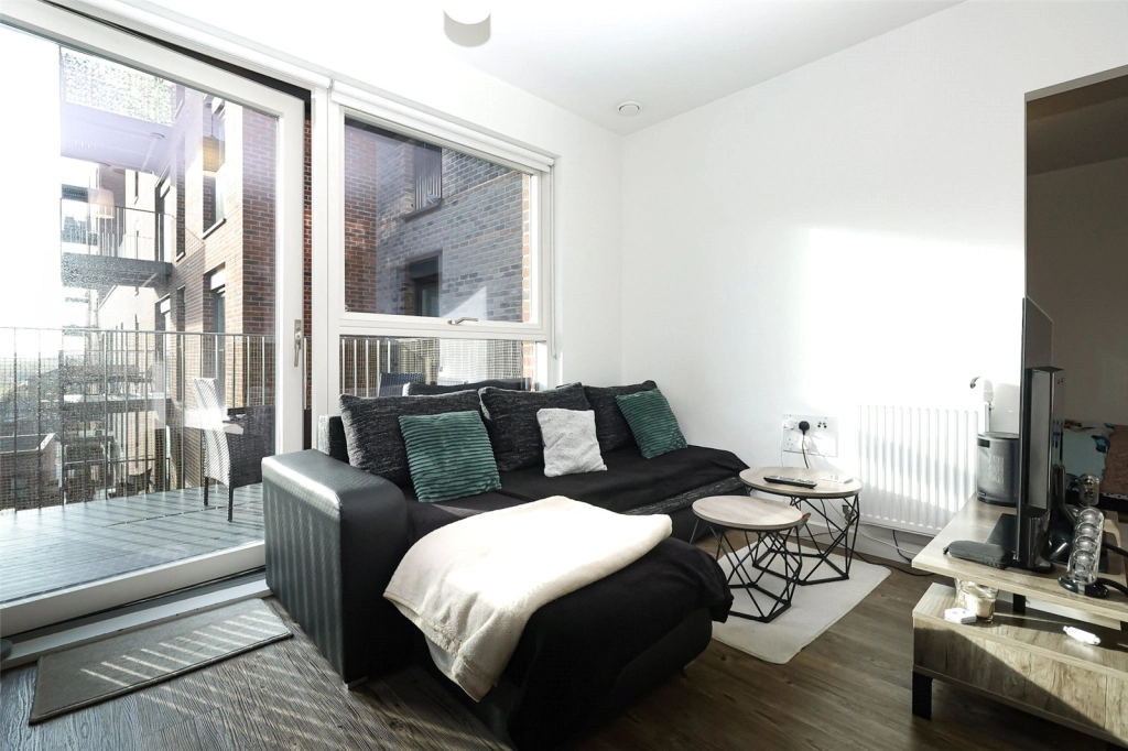 Studio apartments/flats for sale in Ron Leighton Way, East Ham - E6 view 8