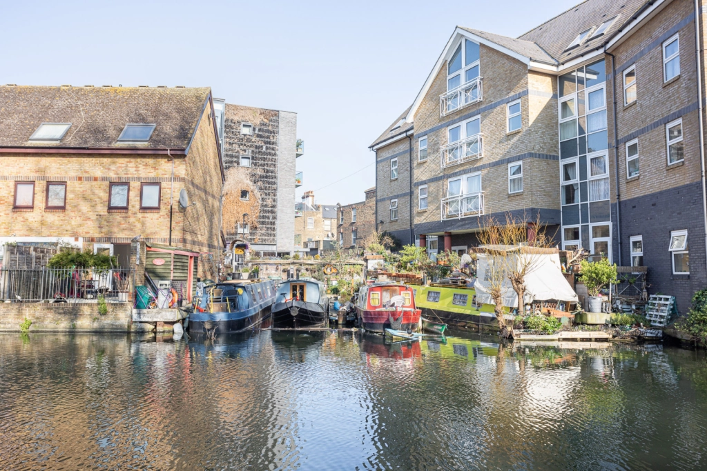 2 bedrooms apartments/flats for sale in Bonchurch Road, Notting Hill - W10 view 16