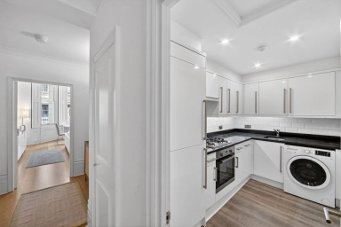 Queensberry Place, Kensington - SW7 view 13