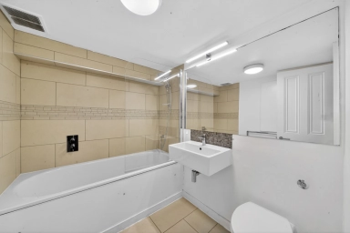 Queensberry Place, Kensington - SW7 view 8