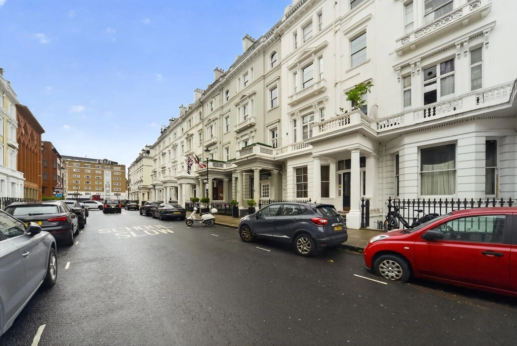 2 bedrooms apartments/flats for sale in Queensberry Place, Kensington - SW7 view 22
