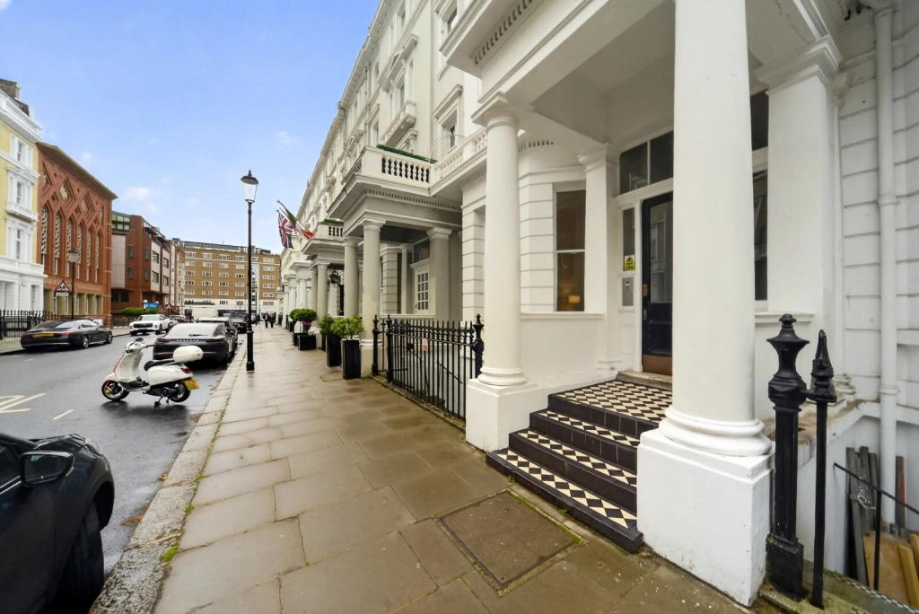 2 bedrooms apartments/flats for sale in Queensberry Place, Kensington - SW7 view 21