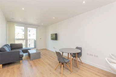 Glenthorne Road, London - W6 view 1