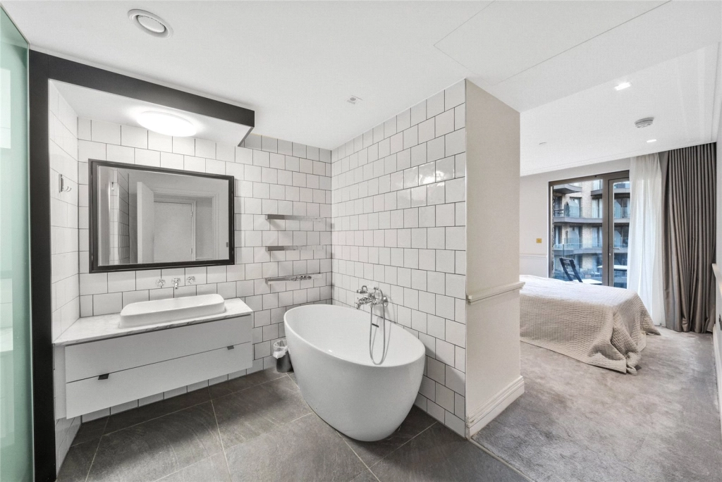 2 bedrooms apartments/flats for sale in Crisp Road, Hammersmith - W6 view 7
