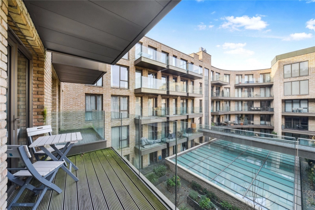 2 bedrooms apartments/flats for sale in Crisp Road, Hammersmith - W6 view 8