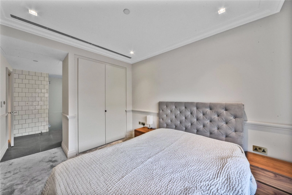 2 bedrooms apartments/flats for sale in Crisp Road, Hammersmith - W6 view 16