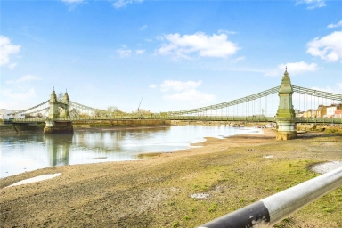 Crisp Road, Hammersmith - W6 view 20