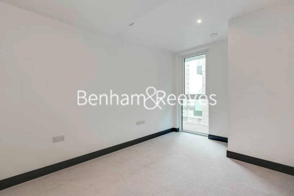 6 bedrooms apartments/flats for sale in Glenthorne Road, London - W6 view 11