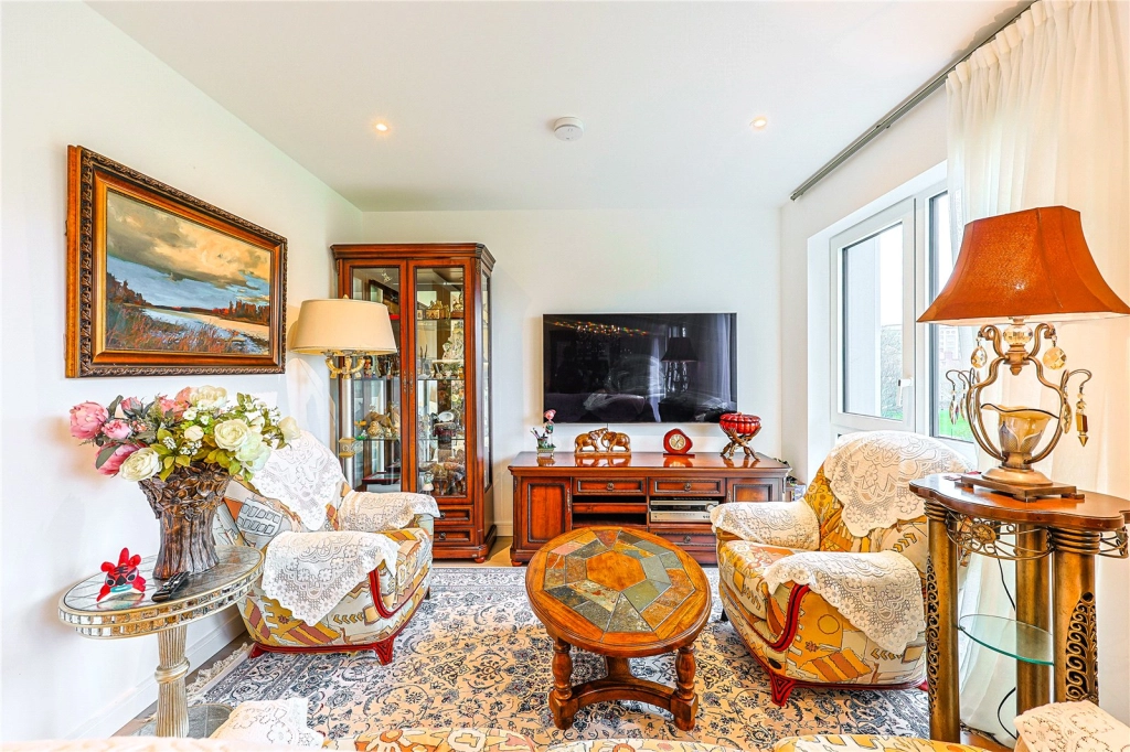 1 bedroom apartments/flats for sale in Parrs Way, London - W6 view 4