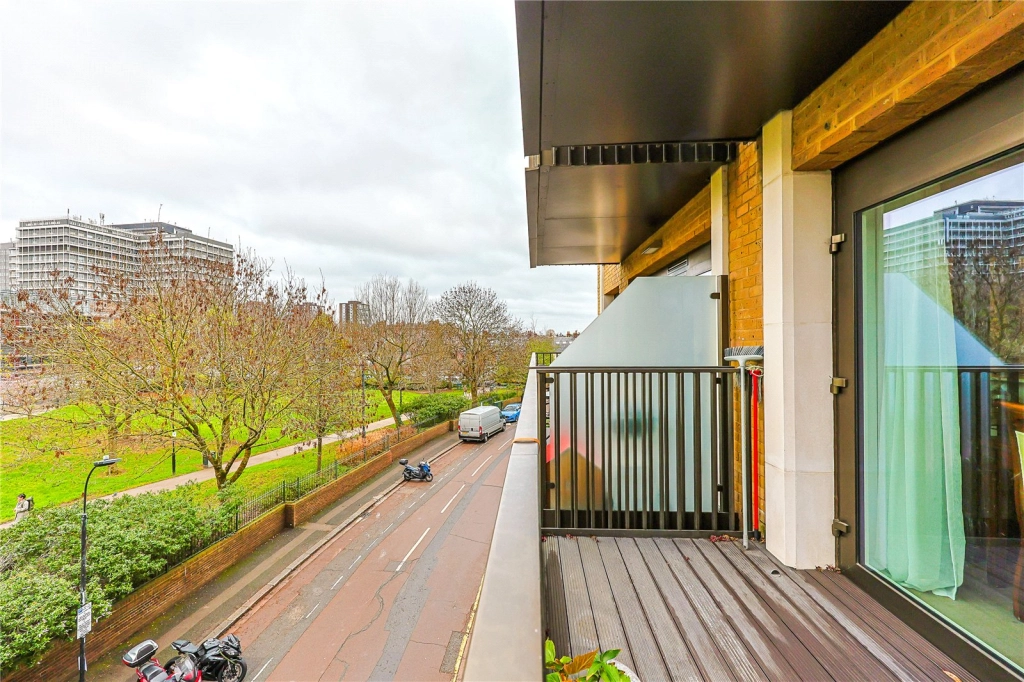 1 bedroom apartments/flats for sale in Parrs Way, London - W6 view 9