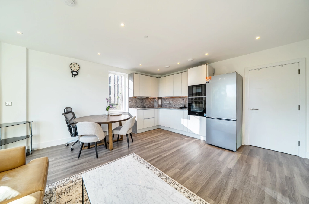 2 bedrooms apartments/flats for sale in Sanday Drive, Colindale Gardens, Colindale - NW9 view 4