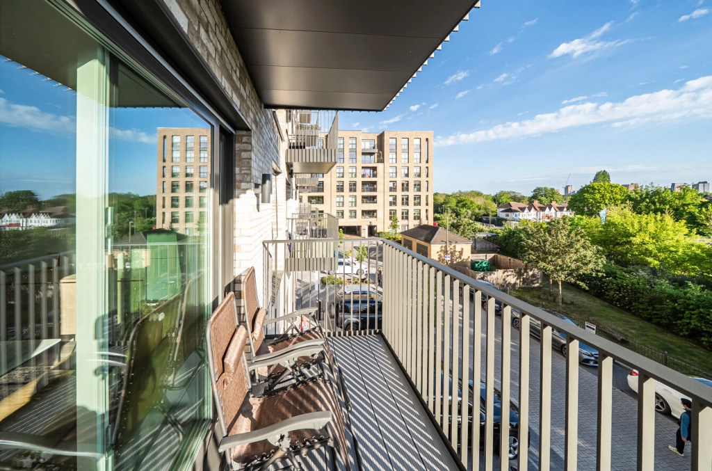 2 bedrooms apartments/flats for sale in Sanday Drive, Colindale Gardens, Colindale - NW9 view 18