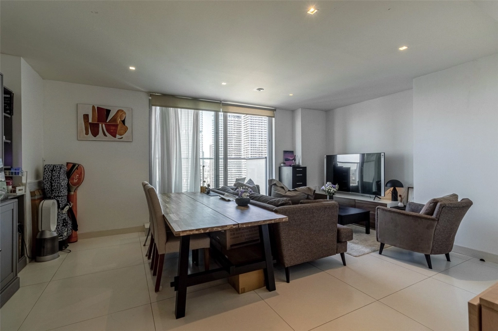 1 bedroom apartments/flats for sale in Pan Peninsula Square, South Quay - E14 view 2