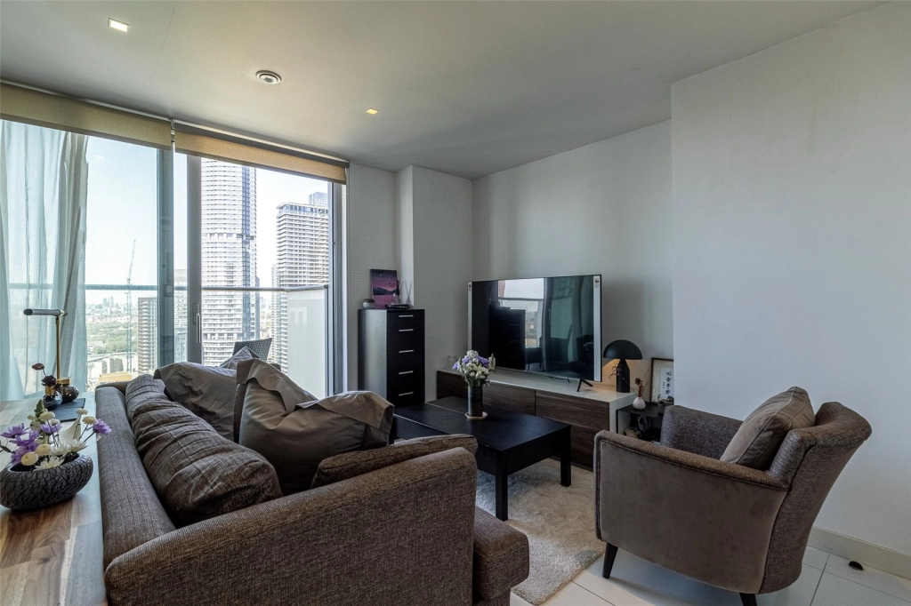 1 bedroom apartments/flats for sale in Pan Peninsula Square, South Quay - E14 view 9