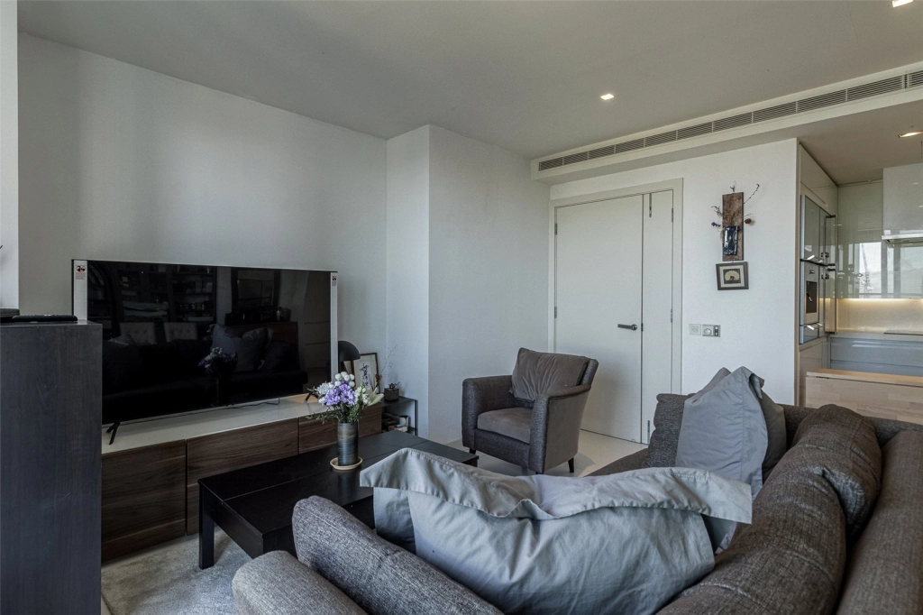 1 bedroom apartments/flats for sale in Pan Peninsula Square, South Quay - E14 view 11