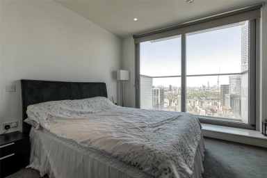 Pan Peninsula Square, South Quay - E14 view 6