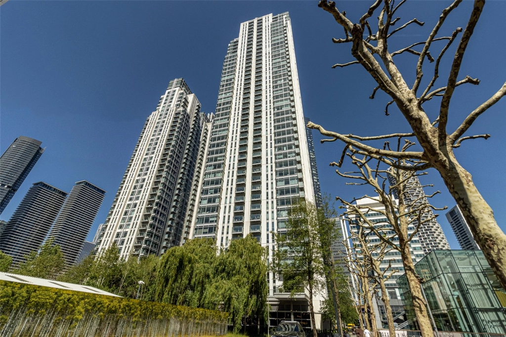 1 bedroom apartments/flats for sale in Pan Peninsula Square, South Quay - E14 view 28