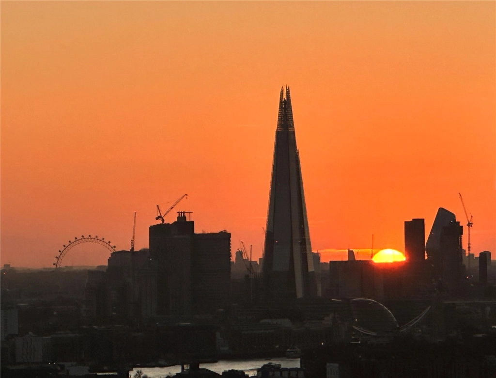 1 bedroom apartments/flats for sale in Pan Peninsula Square, South Quay - E14 view 31