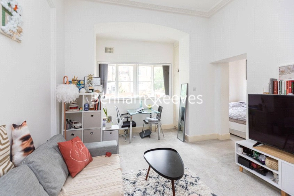 1 bedroom apartments/flats for sale in Gwendwr Road, London - W14 view 6