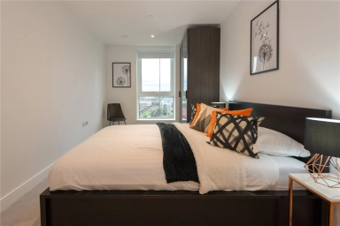 Glenthorne Road, London - W6 view 3