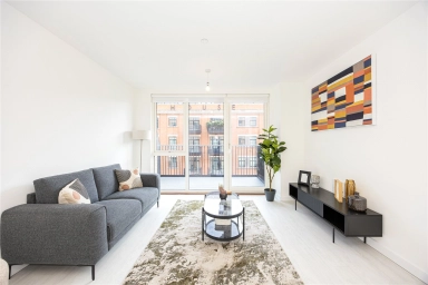 Farine Avenue, Hayes - UB3 view 2