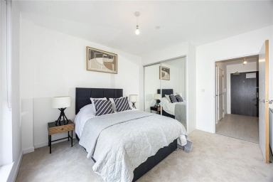 Farine Avenue, Hayes - UB3 view 8