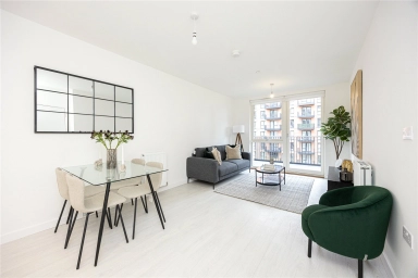 Farine Avenue, Hayes - UB3 view 2