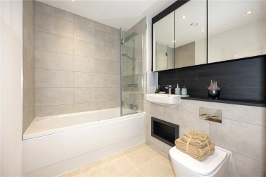 Farine Avenue, Hayes - UB3 view 10