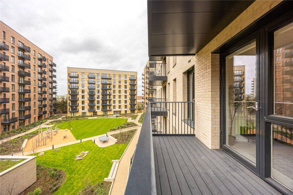 2 bedrooms apartments/flats for sale in Farine Avenue, Hayes - UB3 view 7