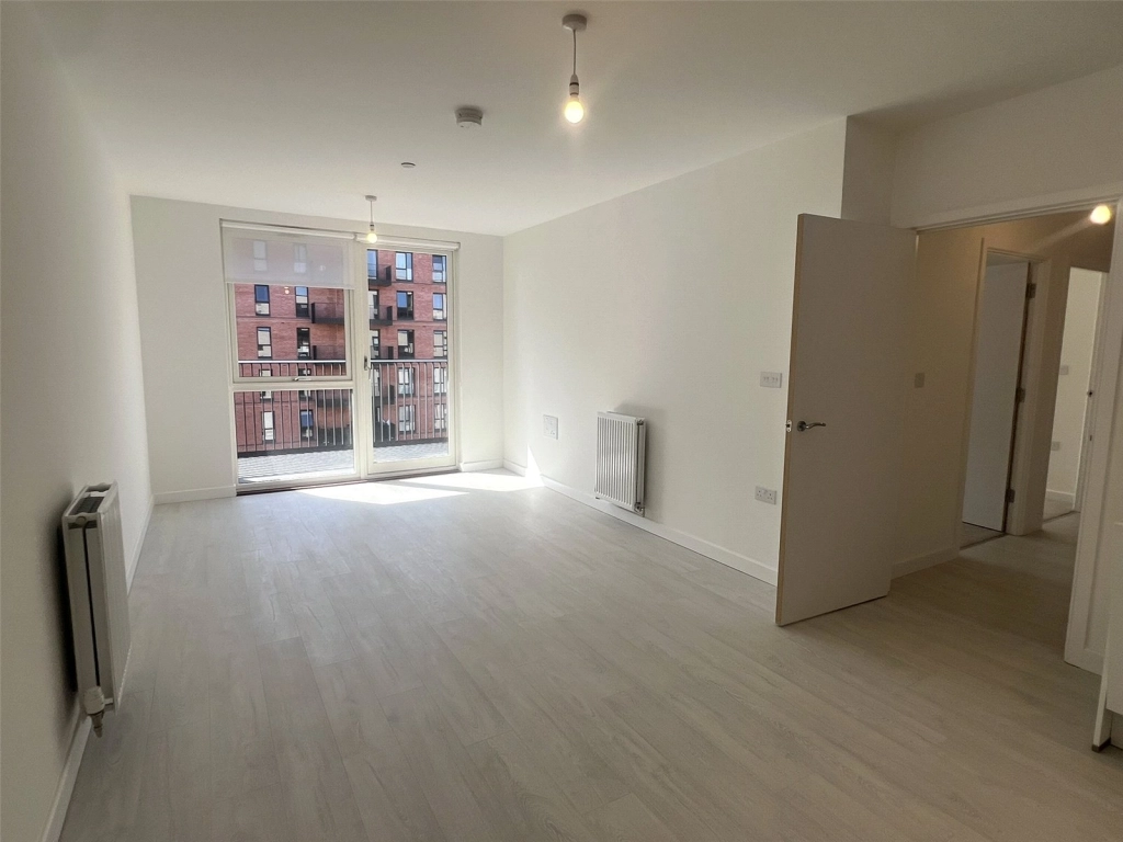 2 bedrooms apartments/flats for sale in Farine Avenue, Hayes - UB3 view 2